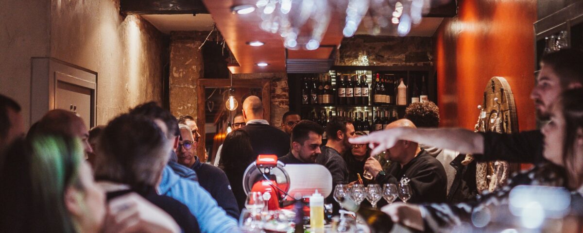 lappart-des-anges-bouffay-nantes-bar-a-vins-patio-10