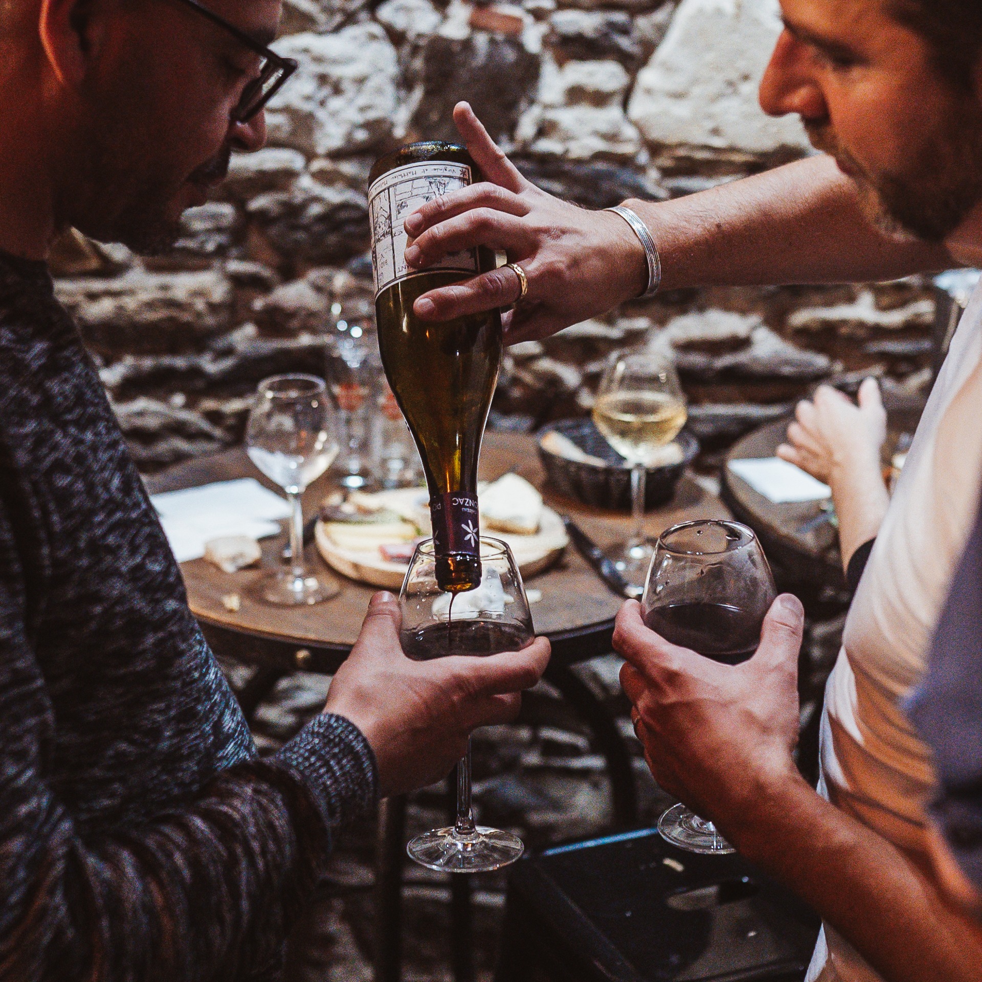 lappart-des-anges-bouffay-nantes-bar-a-vins-patio-11